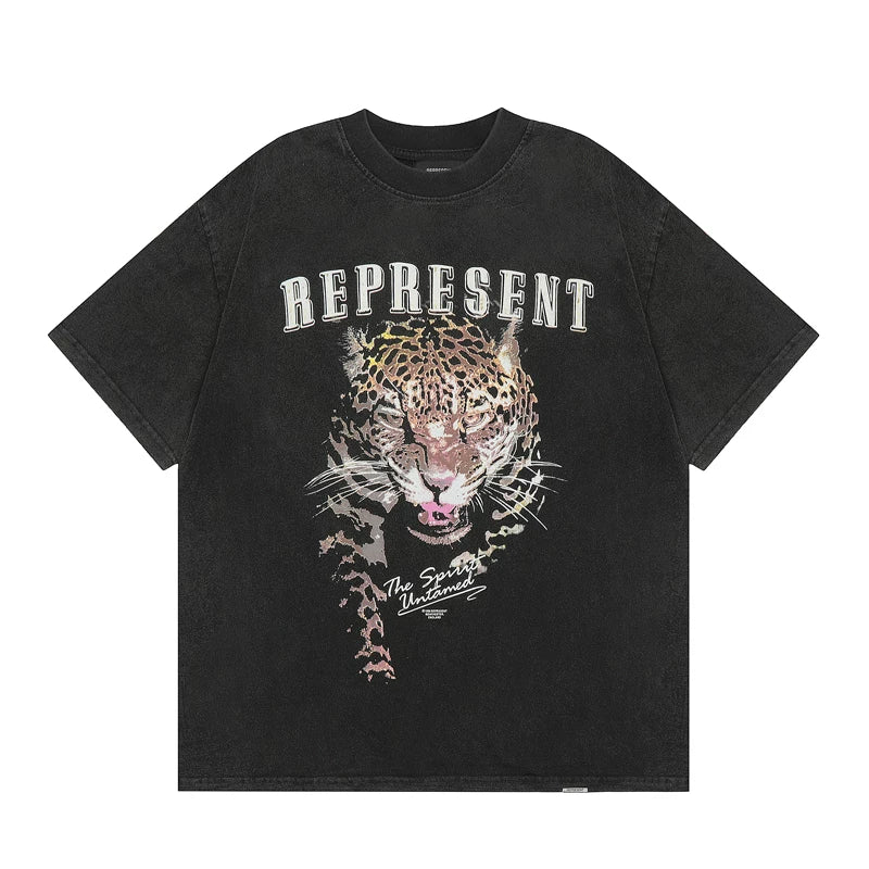 REPRESENT, a trendy European and American brand, is a vintage washed black panther head printed short sleeved T-shirt for men and women