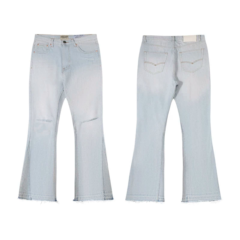 Gallery Dep, a trendy brand in Europe and America, has torn holes, cut and destroyed them, and worn them out. It is a washed blue micro flared denim pants and casual pants