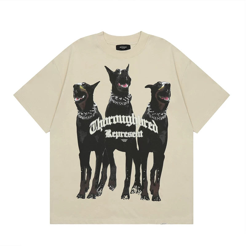 REPRESENT, a trendy brand from Europe and America, is a vintage washed black short sleeved T-shirt for Doberman Inu. It is a loose cotton T-shirt for both men and women